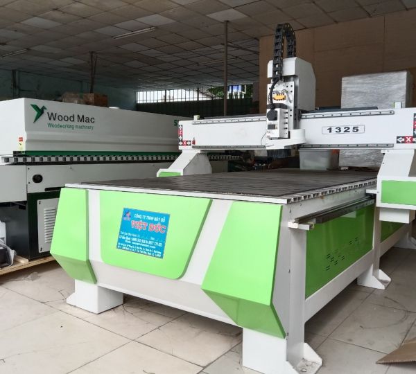 Máy Cắt CNC Không Hút Chân Không