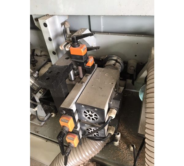 Máy dán chỉ tự động 6 chức năng 